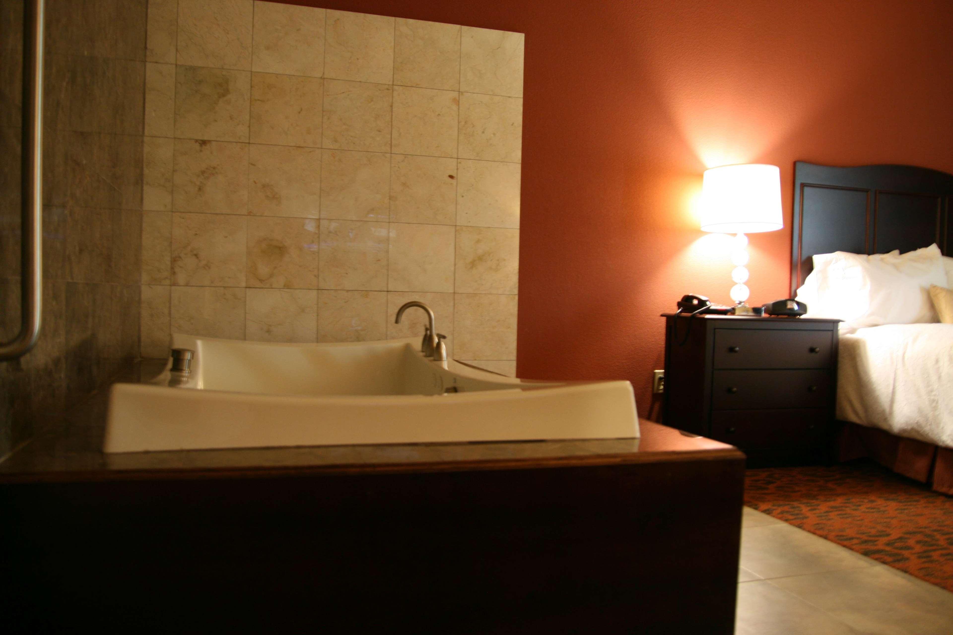 Hampton Inn & Suites Mission Rum bild
