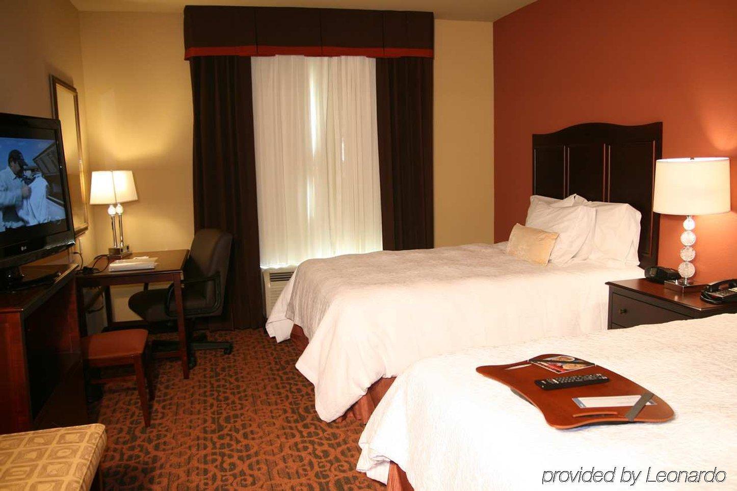 Hampton Inn & Suites Mission Rum bild