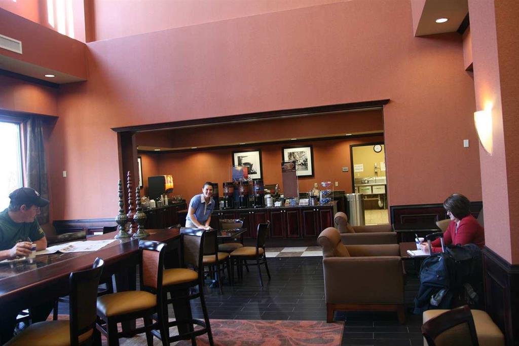 Hampton Inn & Suites Mission Restaurang bild