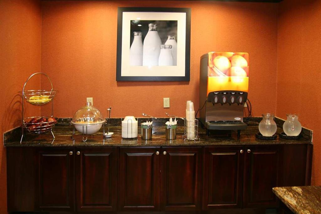 Hampton Inn & Suites Mission Restaurang bild